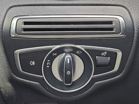 Certified 2019 Mercedes-Benz C 300 4MATIC Sedan image 22