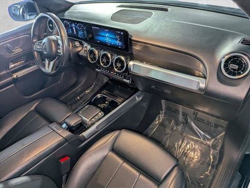 Certified 2022 Mercedes-Benz GLB 250 image 23