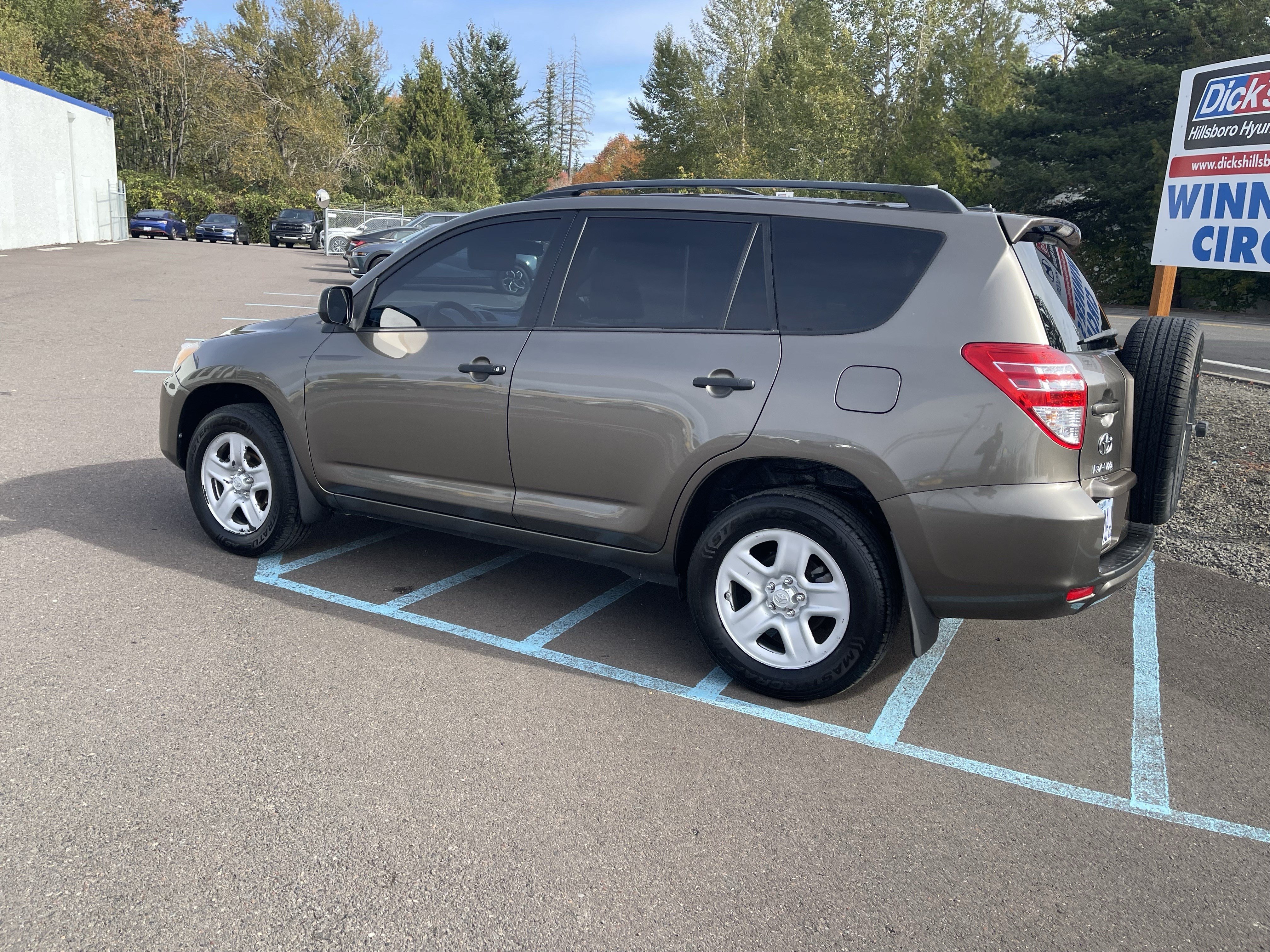 Used 2012 Toyota RAV4 4WD w/ Value Pkg image 3