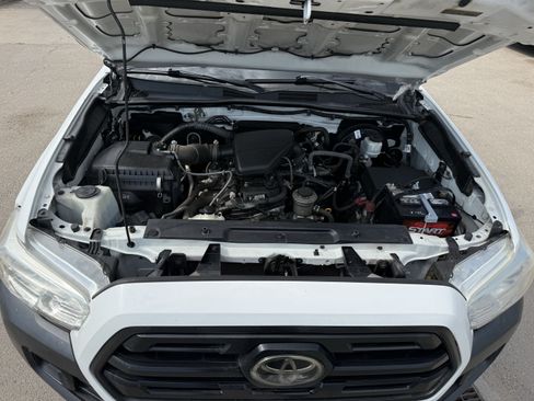 Used 2018 Toyota Tacoma SR RWD image 20