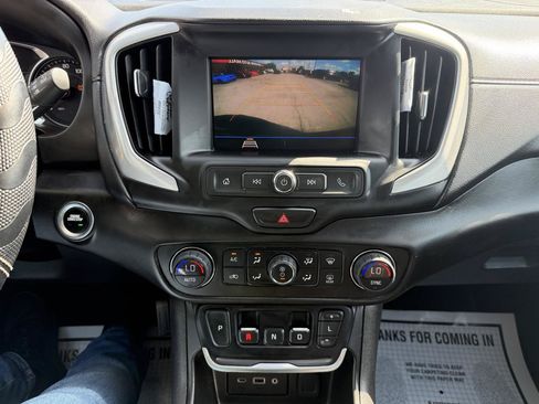 Used 2020 GMC Terrain SLE w/ Driver Convenience Package FWD image 15