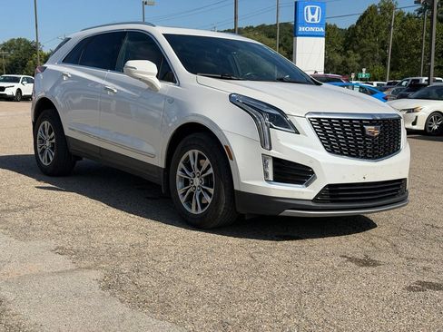 Used 2021 Cadillac XT5 Premium Luxury w/ LPO, Floor Liner Package AWD/4WD image 2