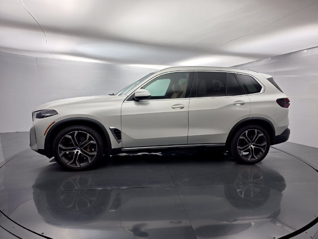 Certified 2024 BMW X5 sDrive40i w/ Parking Assistance Package RWD image 7