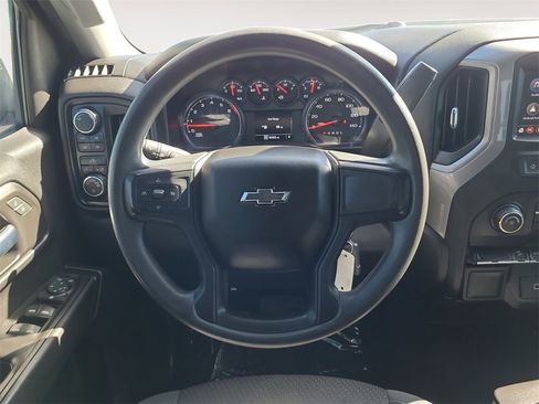 Used 2020 Chevrolet Silverado 1500 Custom Trail Boss w/ Custom Convenience Package image 12