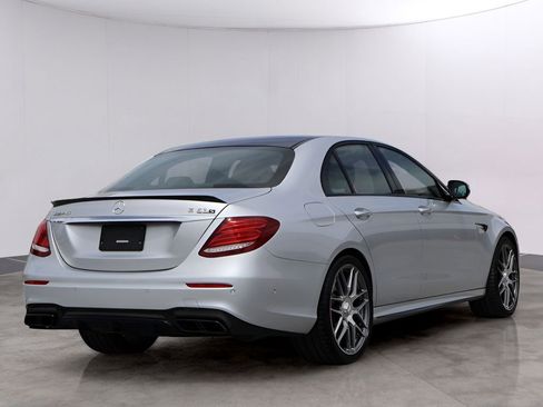 Used 2019 Mercedes-Benz E 63 AMG S image 7