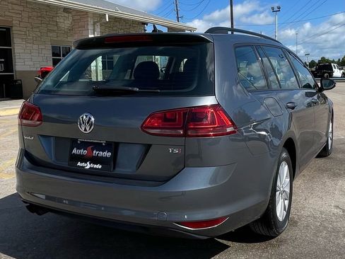 Used 2015 Volkswagen Golf SportWagen FWD image 4