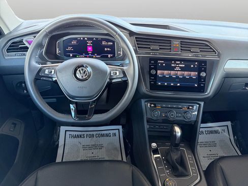 Used 2020 Volkswagen Tiguan SEL image 25