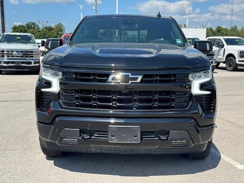 Used 2024 Chevrolet Silverado 1500 High Country AWD/4WD image 9
