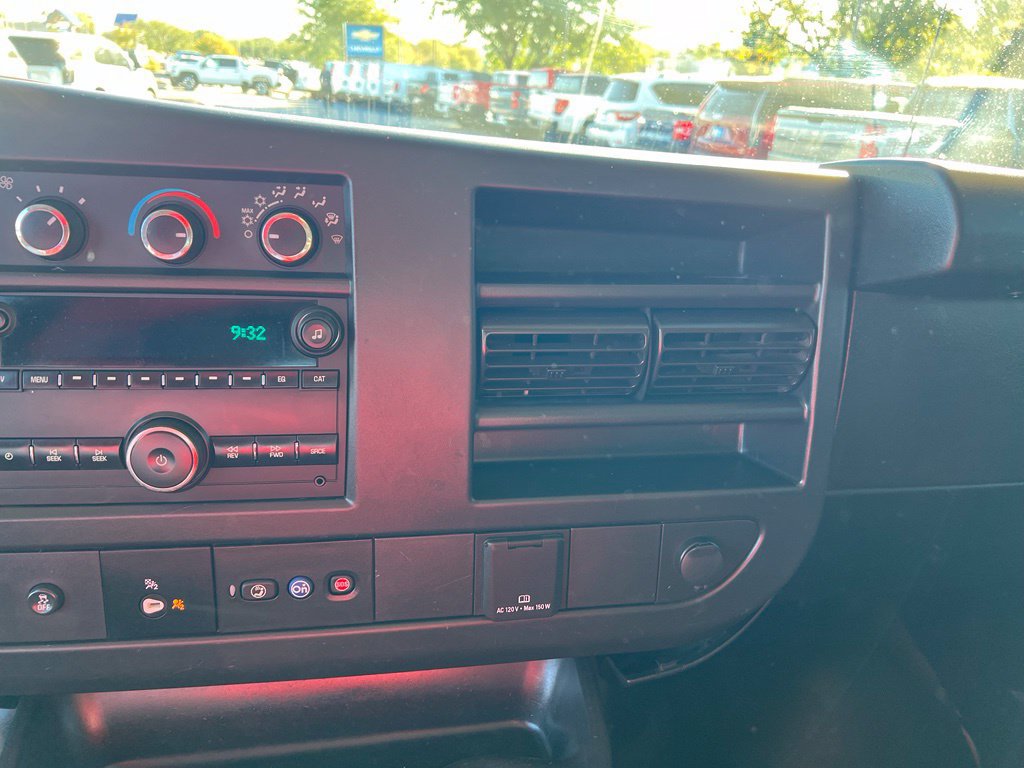 Used 2019 GMC Savana 2500 w/ Driver Convenience Package RWD image 27