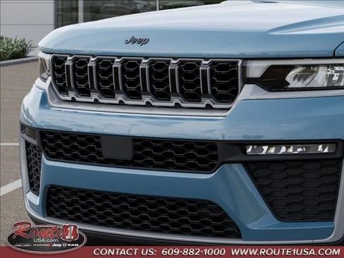 New 2026 Jeep Grand Cherokee L Limited w/ Limited Altitude Package AWD/4WD image 12