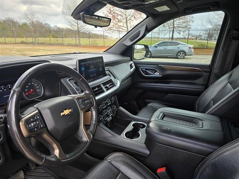 Used 2021 Chevrolet Tahoe High Country w/ Premium Package image 12