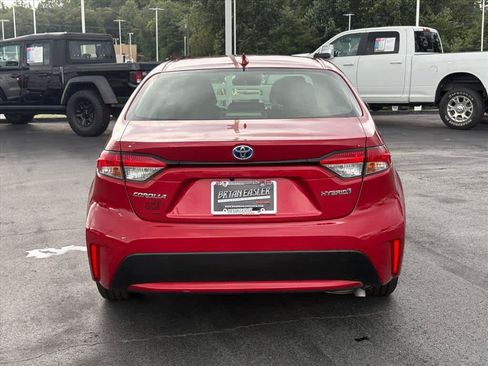 Used 2021 Toyota Corolla LE FWD image 29