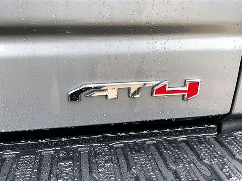 Used 2025 GMC Sierra 1500 AT4 w/ AT4 Premium Package AWD/4WD image 10