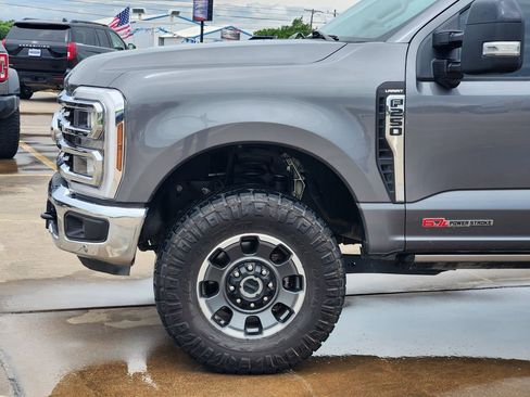 Used 2024 Ford F250 Lariat w/ Lariat Ultimate Package AWD/4WD image 9