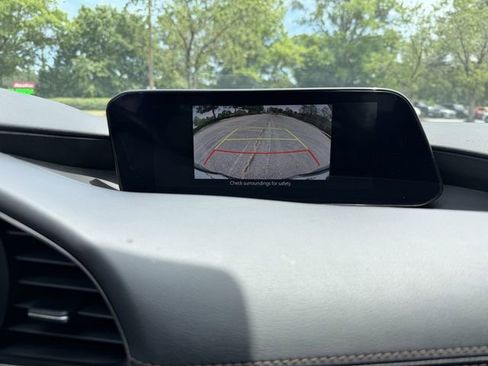 Used 2023 MAZDA MAZDA3 s FWD image 18