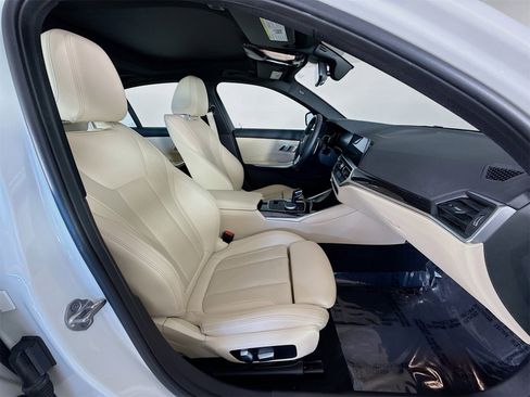Certified 2022 BMW 330i Sedan w/ Driving Assistance Package image 29