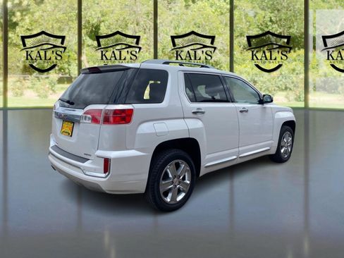 Used 2017 GMC Terrain Denali AWD/4WD image 4