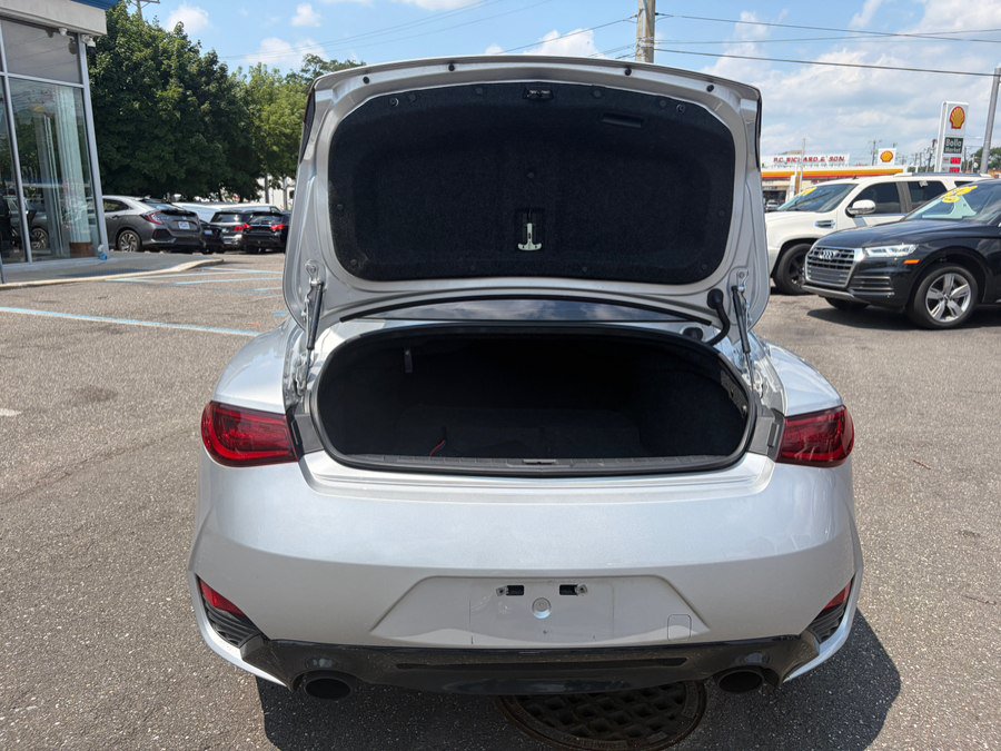 Used 2018 INFINITI Q60 3.0t Luxe w/ Sensory Package 3.0T Luxe RWD image 26