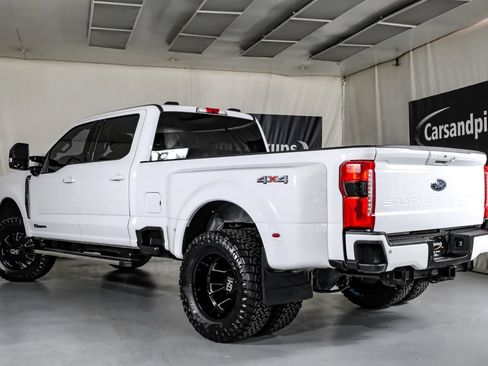 Used 2026 Ford F350 Lariat AWD/4WD image 11