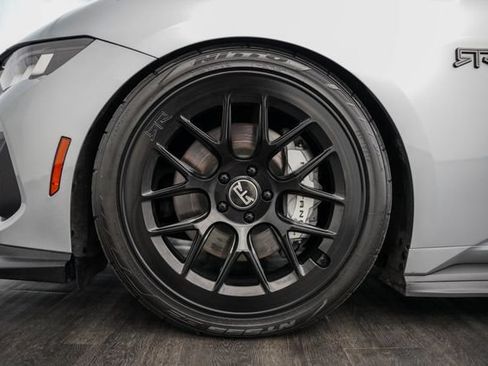 Used 2024 Ford Mustang GT Premium RWD image 39