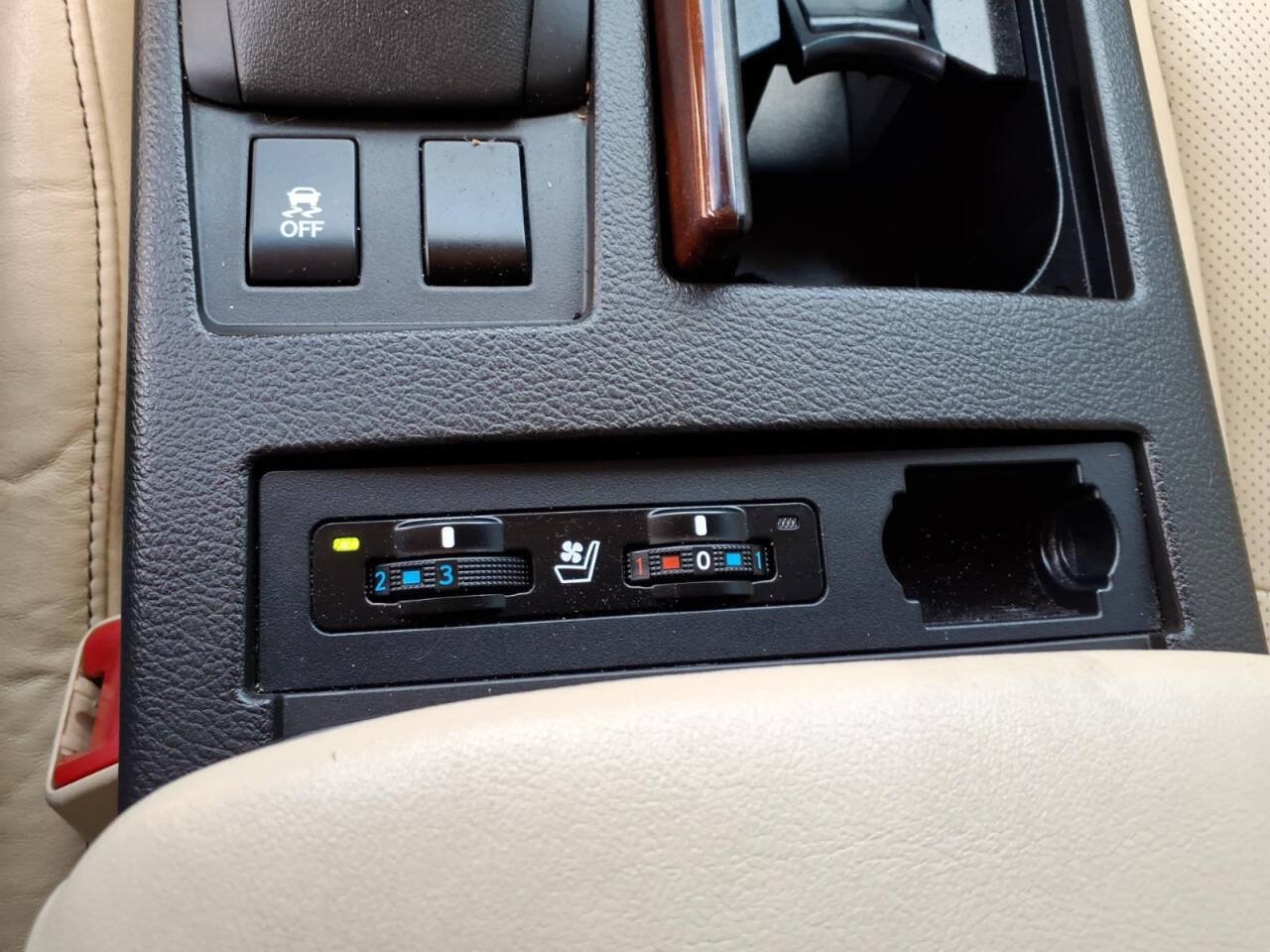 Used 2013 Lexus RX 350 FWD w/ Navigation Pkg image 24