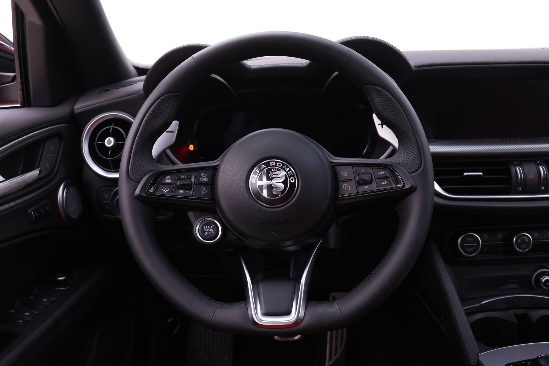 New 2026 Alfa Romeo Stelvio Sprint AWD/4WD image 15