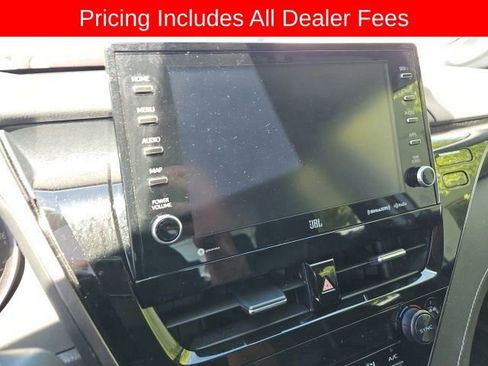 Used 2023 Toyota Camry XSE FWD image 3
