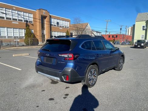 Used 2020 Subaru Outback Limited image 5
