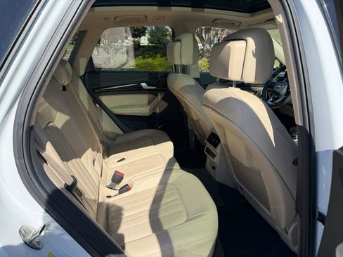 Used 2019 Audi Q5 Prestige w/ Prestige Package AWD/4WD image 17
