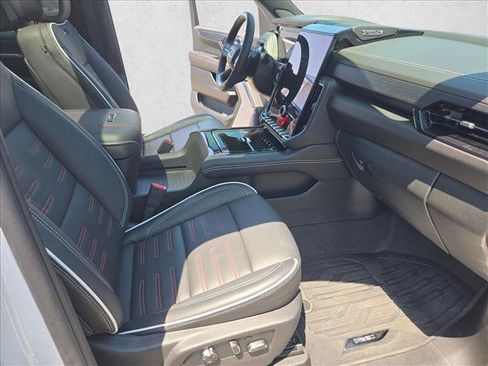 Used 2026 GMC Yukon AT4 Ultimate AWD/4WD image 23