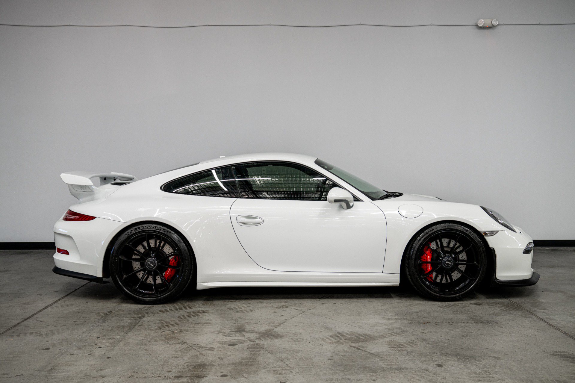 Used 2015 Porsche 911 GT3 RWD image 39