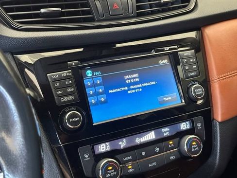 Used 2017 Nissan Rogue Platinum AWD/4WD image 27