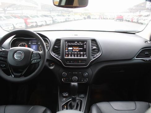 Used 2023 Jeep Cherokee Altitude Lux image 21