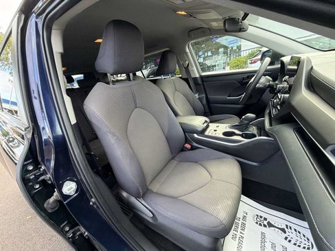 Used 2023 Toyota Highlander L FWD image 26