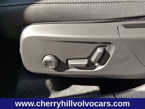 New 2025 Volvo XC40 B5 Plus w/ Protection Package Premier image 14