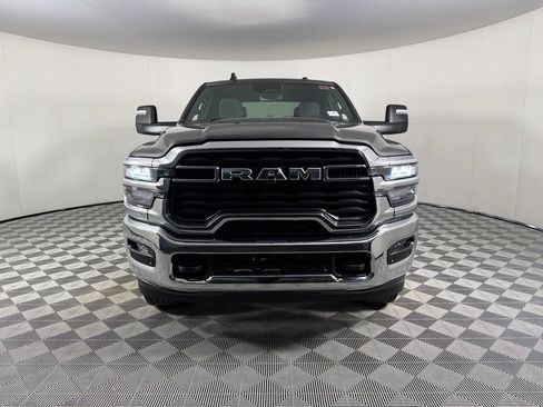 Certified 2026 RAM 2500 Big Horn AWD/4WD image 3