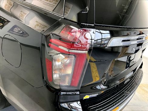 Certified 2023 Chevrolet Suburban High Country image 34