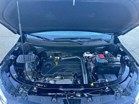 Used 2025 Chevrolet Equinox LT image 32