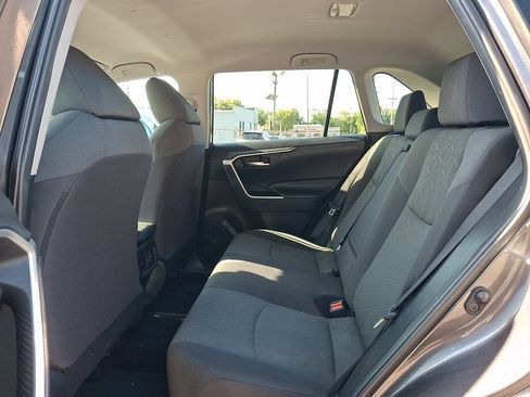 Used 2020 Toyota RAV4 XLE AWD/4WD image 14
