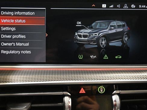 Used 2019 BMW X5 xDrive50i w/ M Sport Package image 30