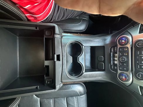 Used 2016 Chevrolet Tahoe LS image 13