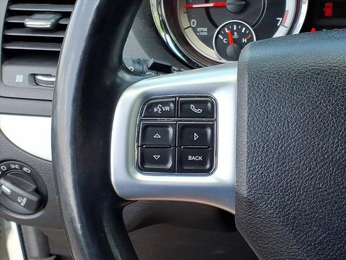 Used 2019 Dodge Grand Caravan GT FWD image 19