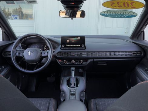Certified 2025 Honda HR-V Sport image 15