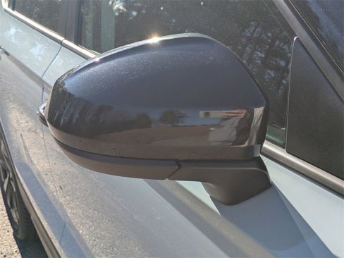 New 2026 Volkswagen Taos SE image 12