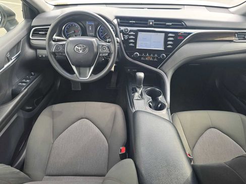 Certified 2018 Toyota Camry LE image 19