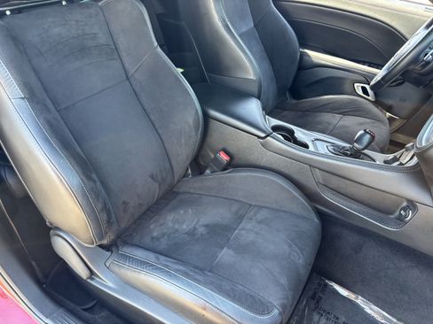Used 2022 Dodge Challenger R/T w/ Plus Package RWD image 9