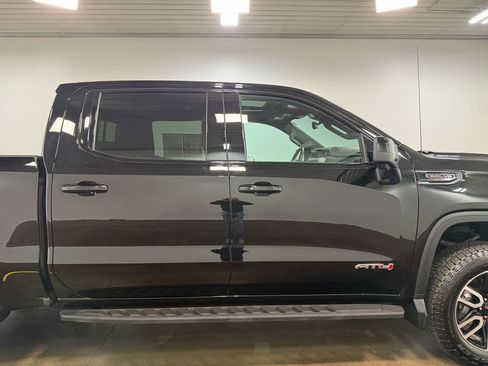 Used 2024 GMC Sierra 1500 AT4 w/ Technology Package AWD/4WD image 33