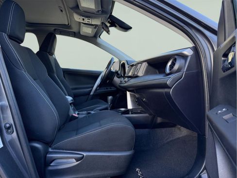 Used 2016 Toyota RAV4 XLE image 23