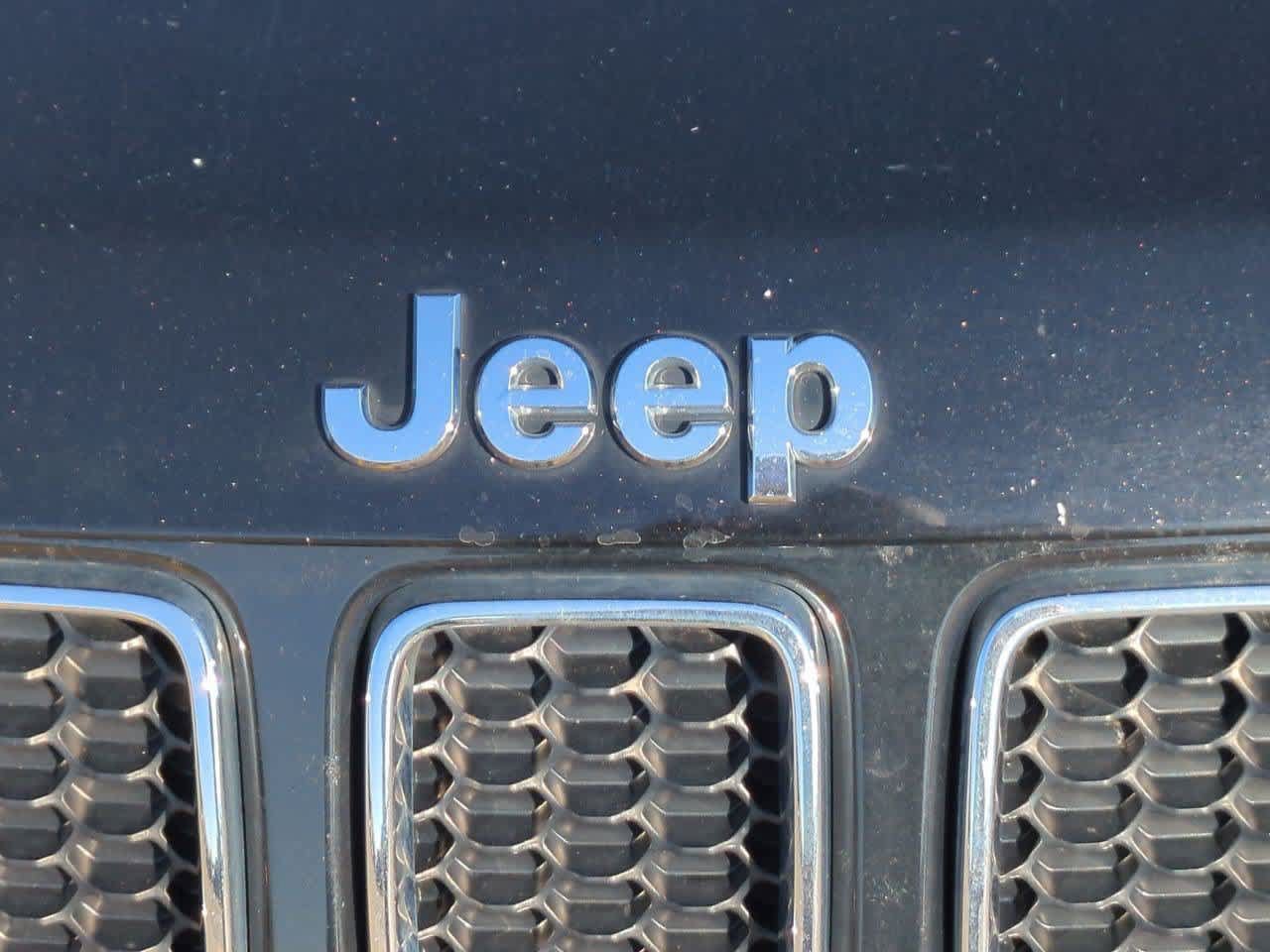 Used 2018 Jeep Compass Sport FWD image 11