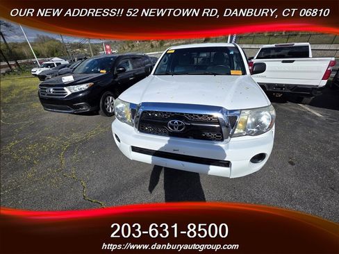 Used 2011 Toyota Tacoma 4x4 Access Cab w/ SR5 Pkg #2 image 2